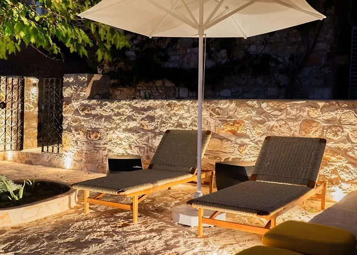 Stunning 4 Bedroom On Kastellorizo Villa Meyísti