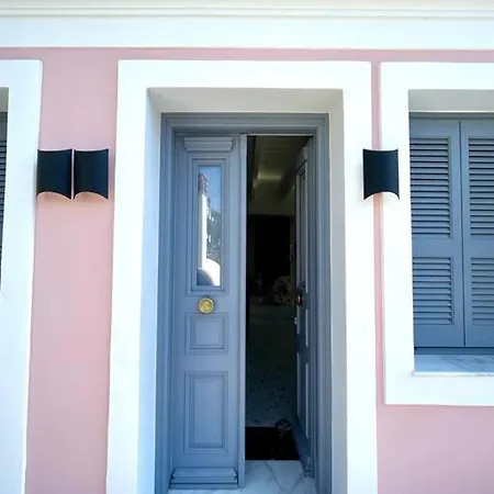 Stunning 4 Bedroom On Kastellorizo Villa Megisti