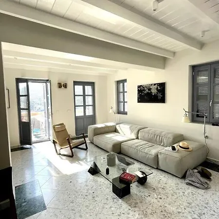 Villa Stunning 4 Bedroom On Kastellorizo