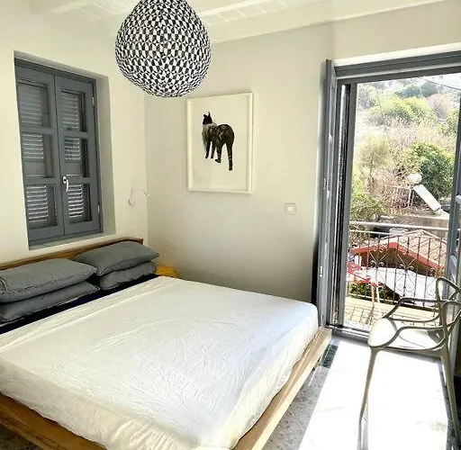 Stunning 4 Bedroom On Kastellorizo * Meyísti