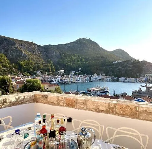 Stunning 4 Bedroom On Kastellorizo Vila Meyísti