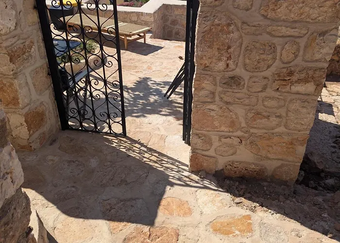 Stunning 4 Bedroom On Kastellorizo Vila
